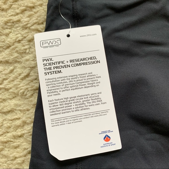 NWT Women's 2xu Advanced Reflectivity Compression Tights - Compression Leggings - Picture 4 of 11